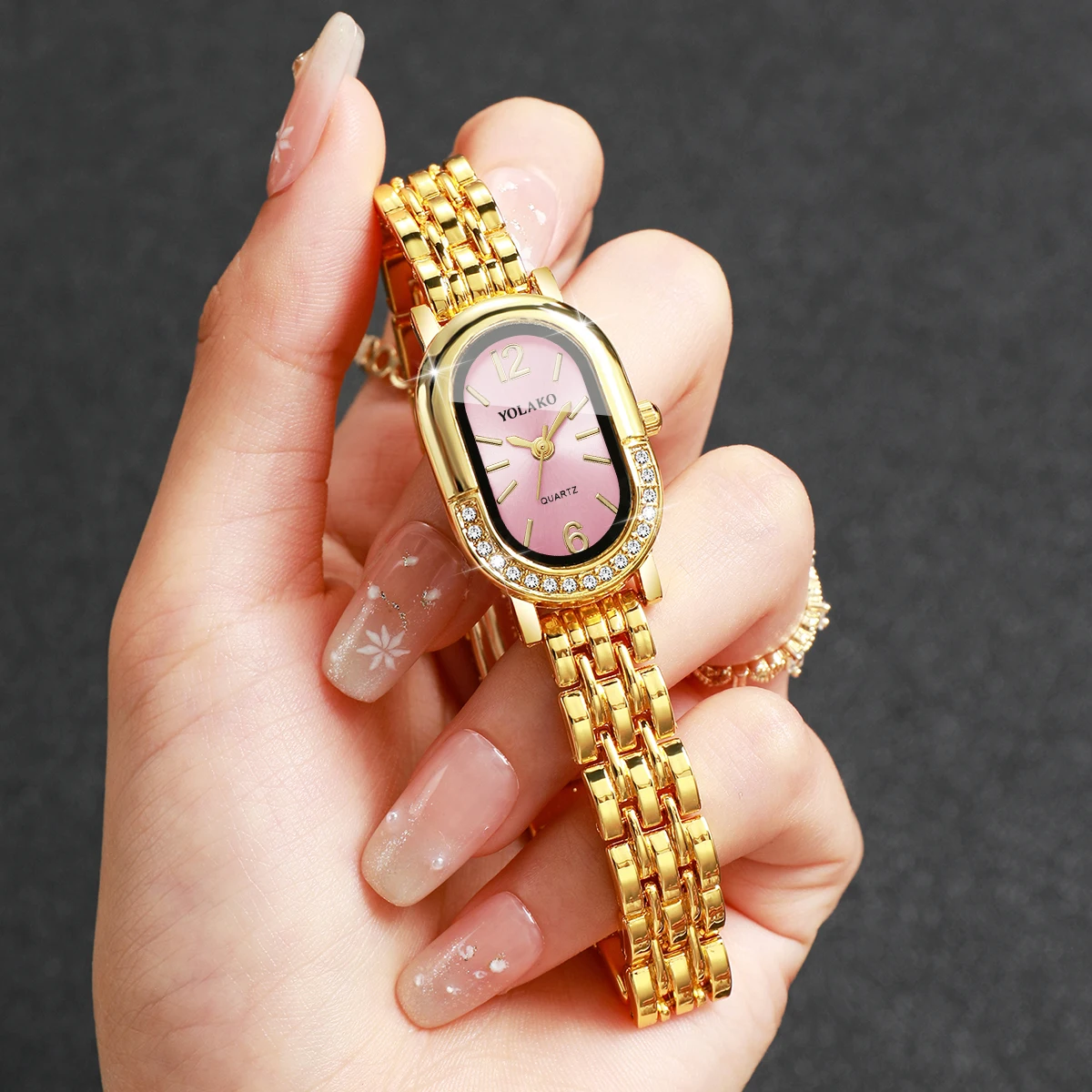 Luxury Rhinestone Women Quartz - огляд і ціна Luxury Watch Travel Case