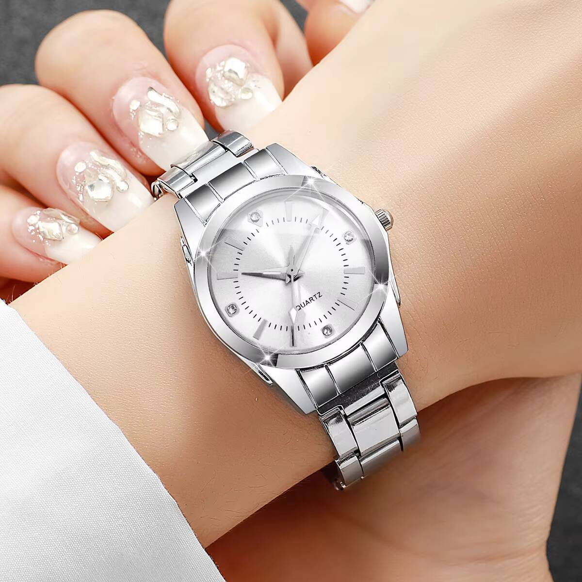 Luxury Rhinestone Women Watche - огляд і ціна Luxury Watch Travel Case