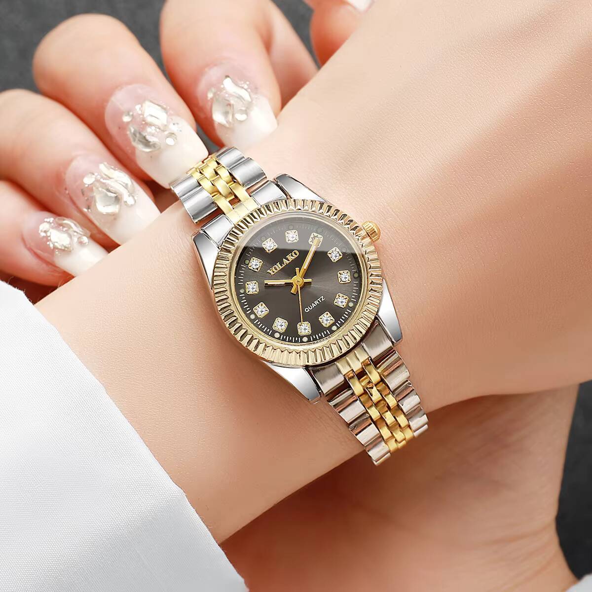 Fashion Rhinestone Women Quart - огляд і ціна Luxury Watch Travel Case